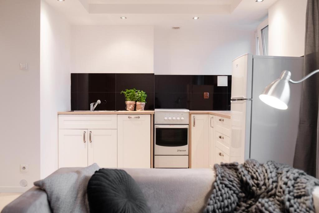 Okrzei Apartment